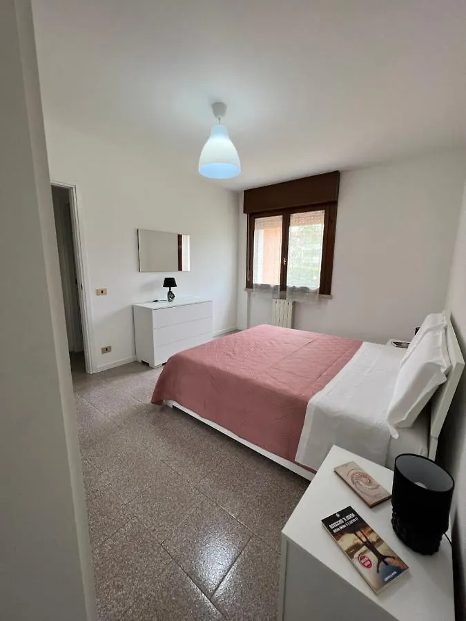 House Of Lake Garda 卡斯特努沃德加尔达 公寓